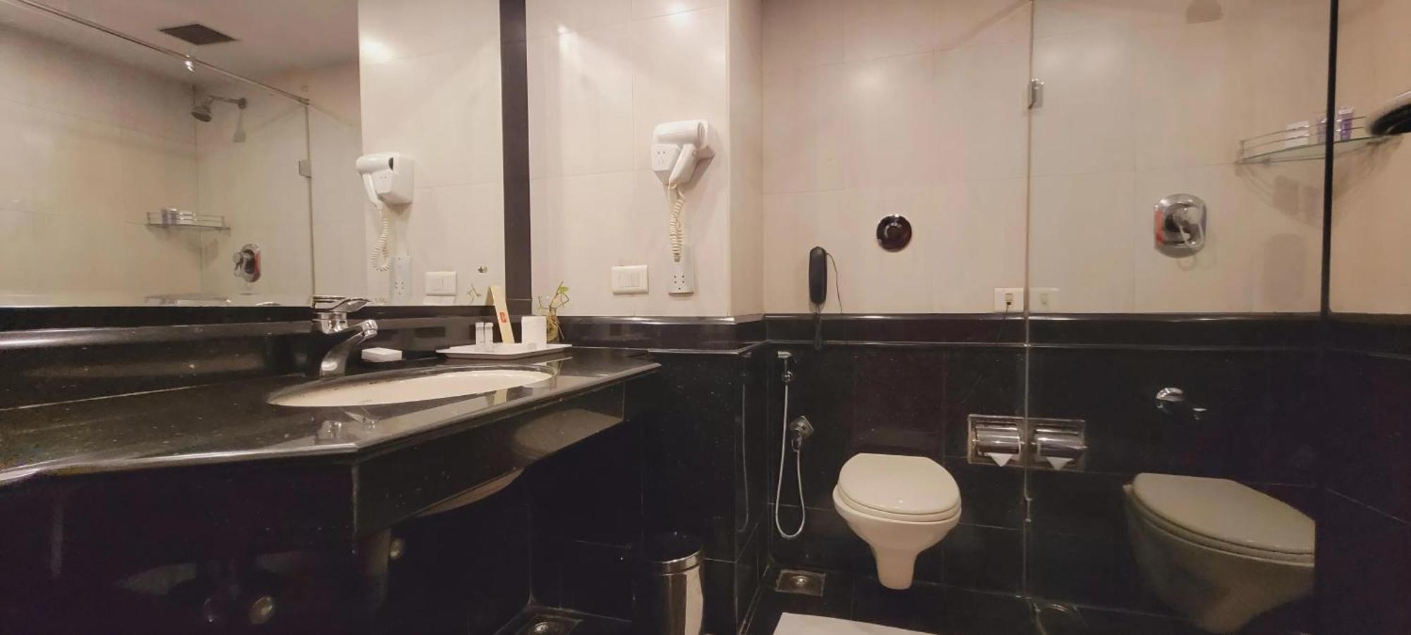 Ashoka Inn Thrissur Ngoại thất bức ảnh